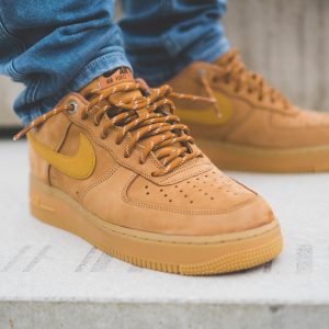 NIKE Air Force One Brown