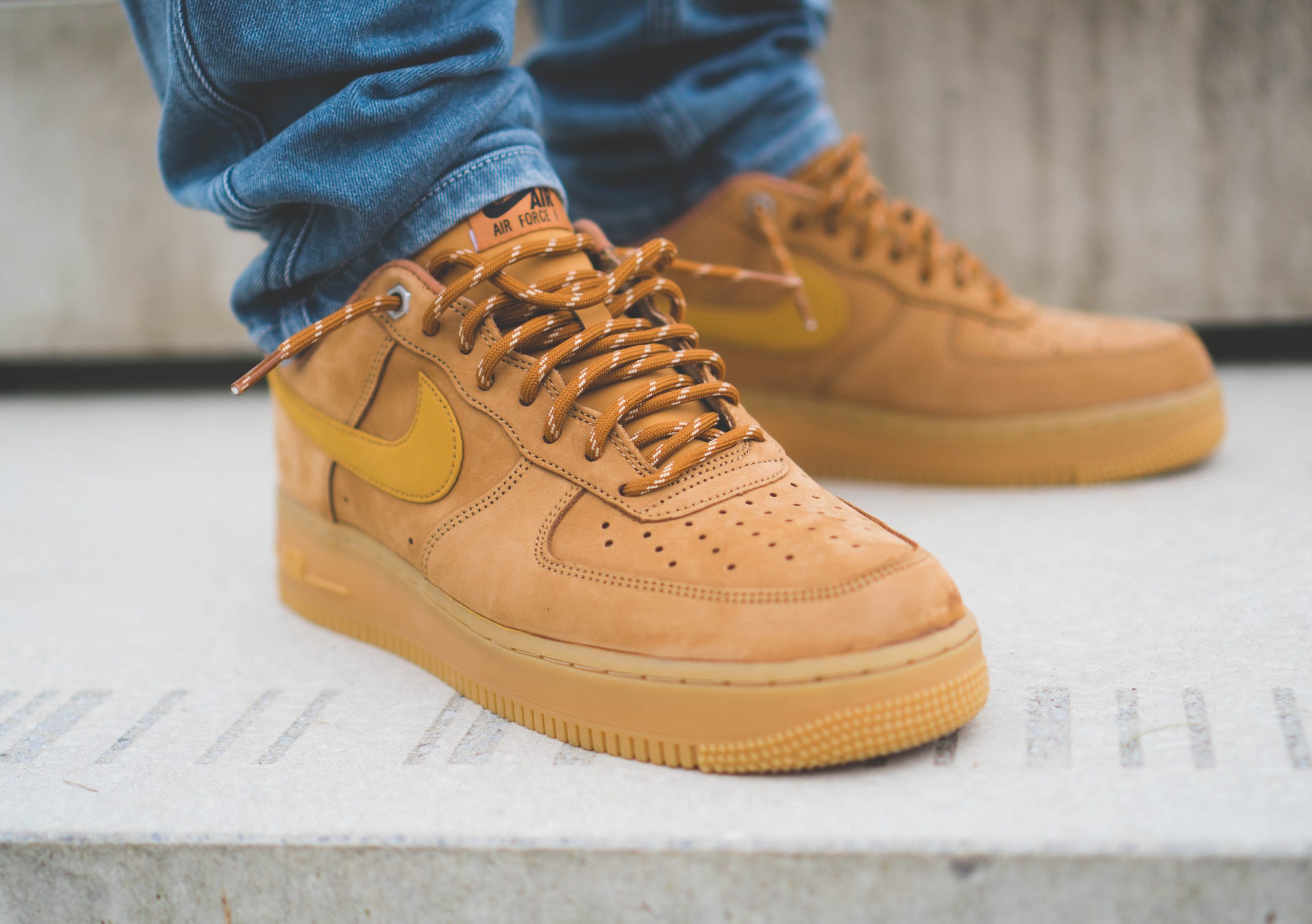 brownNike NIKE Air Force One Brown